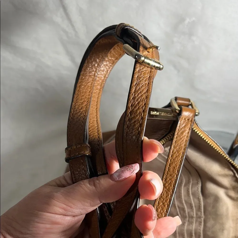 Michael Kors Riley Flat Crossbody, in Acorn